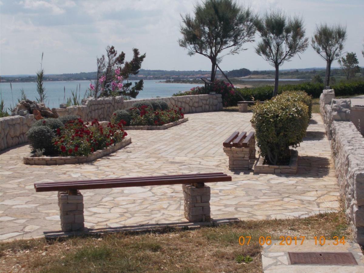Apartments 031 Nin Dış mekan fotoğraf